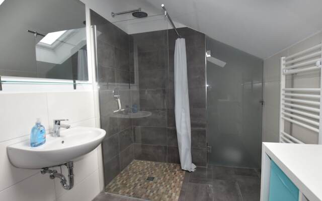 Modern Holiday Home in Pepelow with Sea Nearby