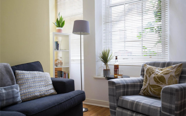 Sunshine On Leith Apartment