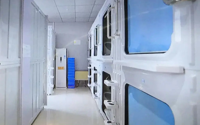 Whale Song Travel Inn