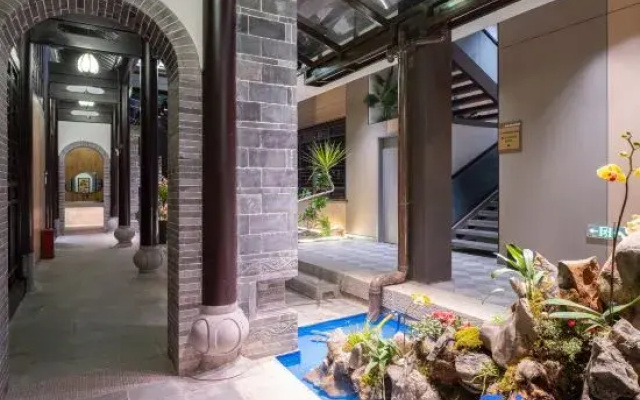 Su Yin Huajianbo Homestay (Zhujia Garden Branch, Jianshui Ancient City)