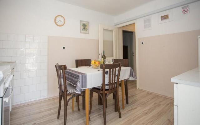 Apartments Crevatin Riva