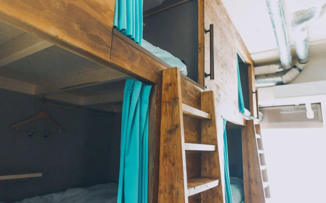 Mezamashi Sandwich - Hostel