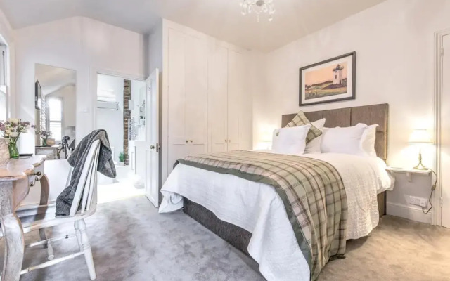 April House Weybridge - Boutique Guesthouse