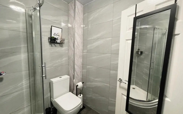Flat 2 Hagley Road