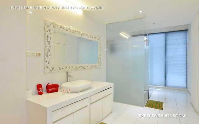 ZEN Premium Kemang Timur