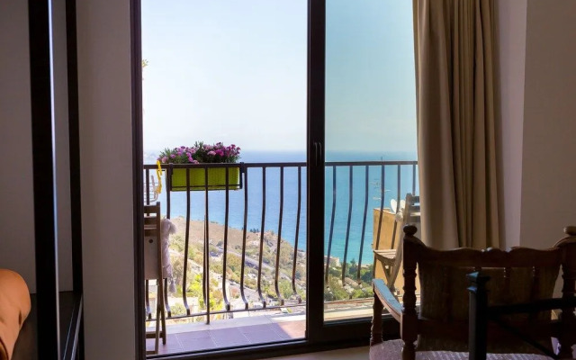 Taormina Centro Apartment