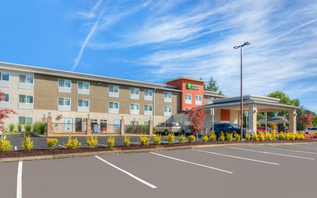 Holiday Inn Express Newberg - Wine Country, an IHG Hotel