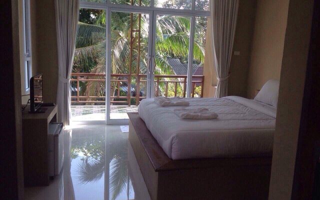 Hut Sun Bungalow