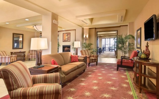 Holiday Inn Express & Suites Yuma by IHG