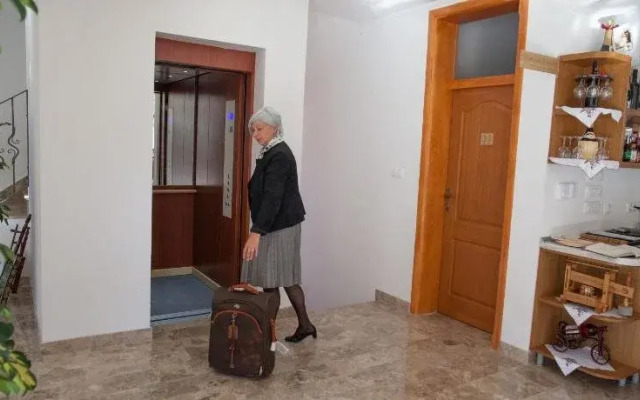 Hotel Almira