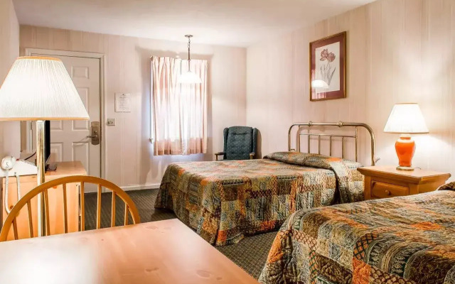 Rodeway Inn Akron
