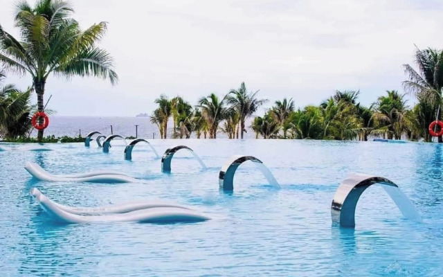 Cam Ranh Nha Trang Seaview Condotel