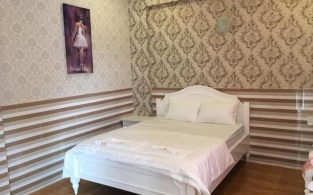 Khach san T.B.N so 81B duong Bung Ong Thoan phuong Phu Huu Q9 – Guest Rooms – Ho Chi Minh City