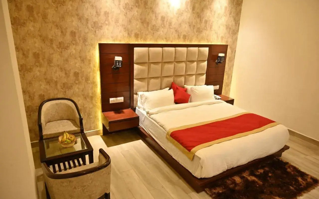Hotel Aakriti Clarks Inn Express
