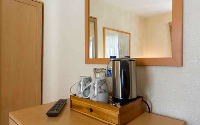 Stoneleigh Hotel