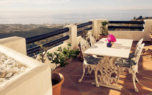 The Urban Villa