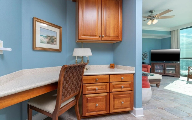 Phoenix Ix 502 2 Bedroom Condo