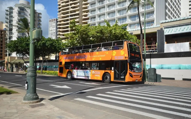 Waikiki Park Heights #1801 by RedAwning