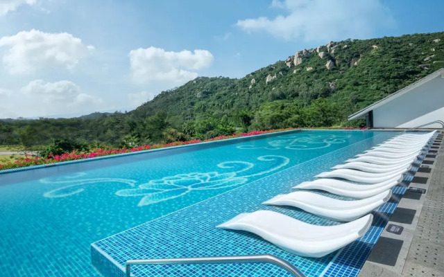 Sheraton Maoming Hot Spring Resort
