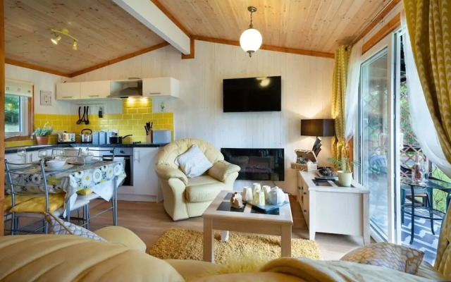 Catkin Lodge