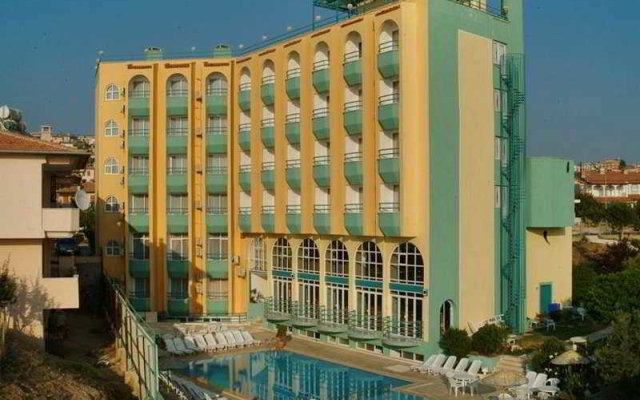 Albora Hotel