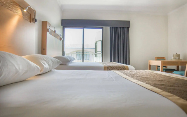 Oceanview Hotel & Residences