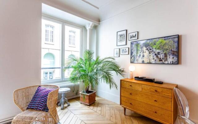 Greeter-Bel appartement Parisien de 70m2 - St Lazare