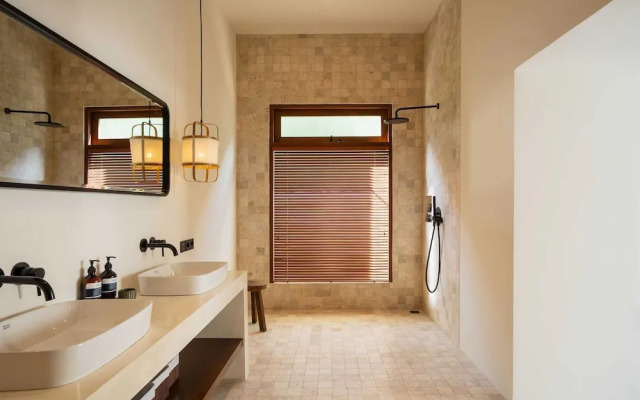 Rumah Tiha - Launch Promo Luxury 6BR Villa in Pererenan Canggu