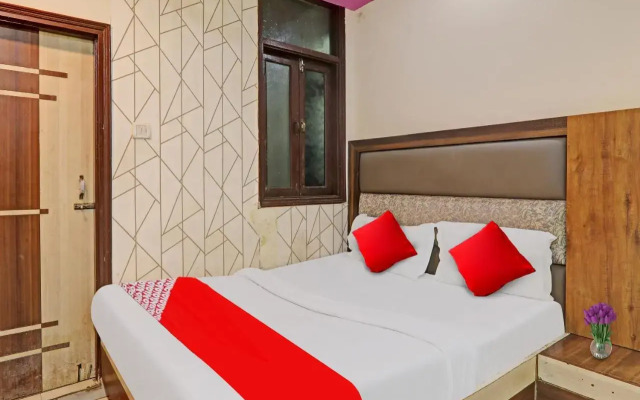 Oyo Flagship 806856 Hotel Ashirvad