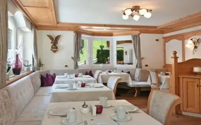Garni Hotel Miara