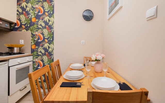 Gdansk Downtown Apartment by Renters