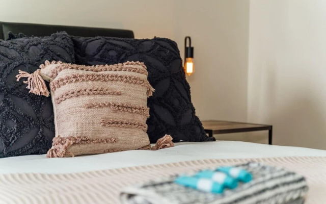 Oak on Ebenezer - Heart of the East End - Free - Wifi