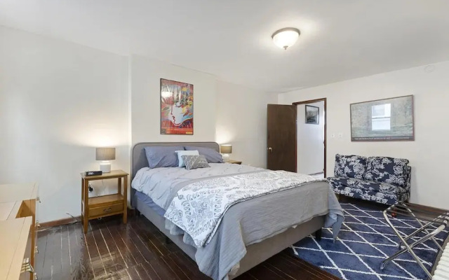 Halsey Haven - Center Of Downtown Arts District 2 Bedroom Apts by RedAwning