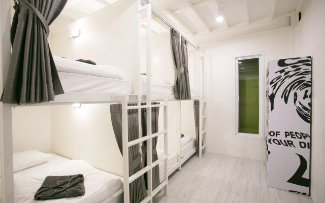 The Street Hostel Koh Lipe - Adult Only