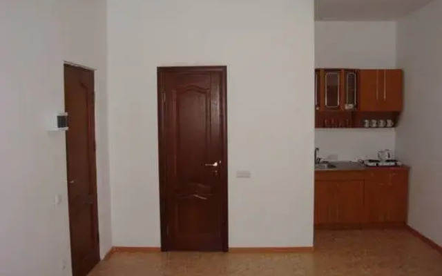 Art Avenue ApartHotel