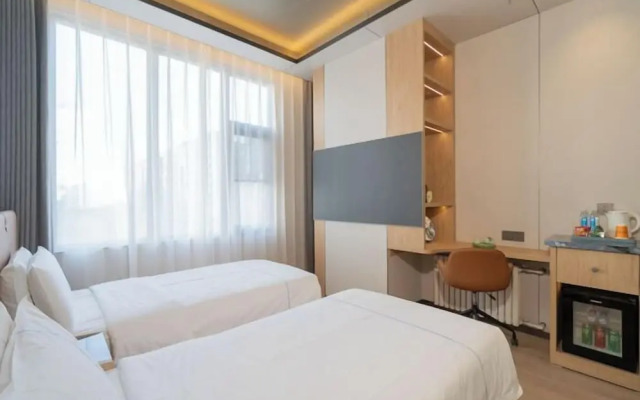 Dequan Landscape Hote