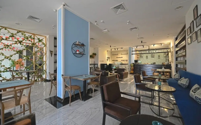 Golden Crown Hotel Al Seeb Muscat