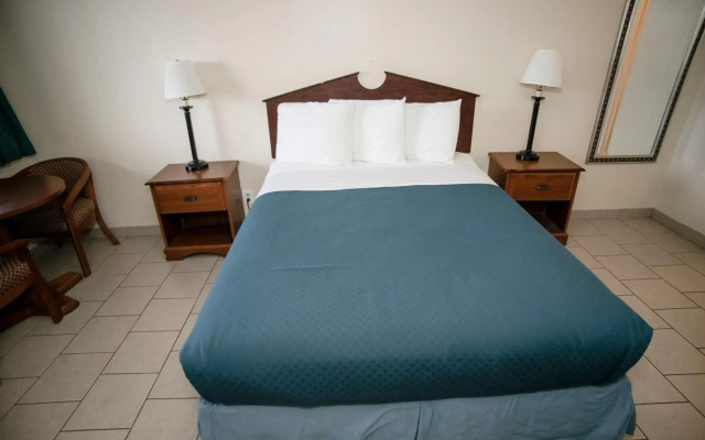 Pacific Inn
