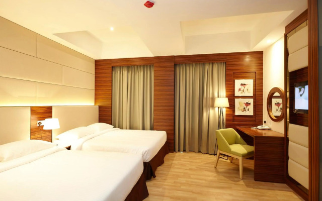 Hotel Six Seasons