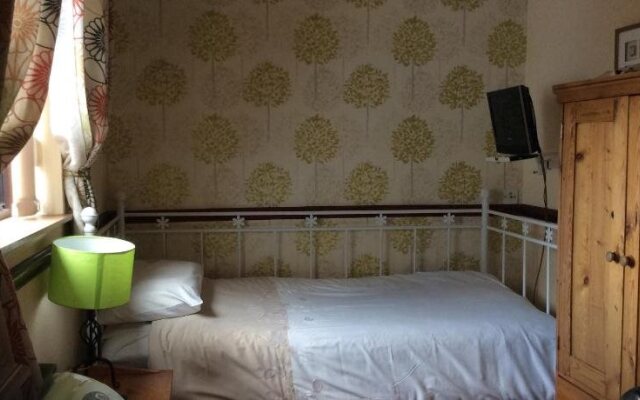 Admiral Guest House