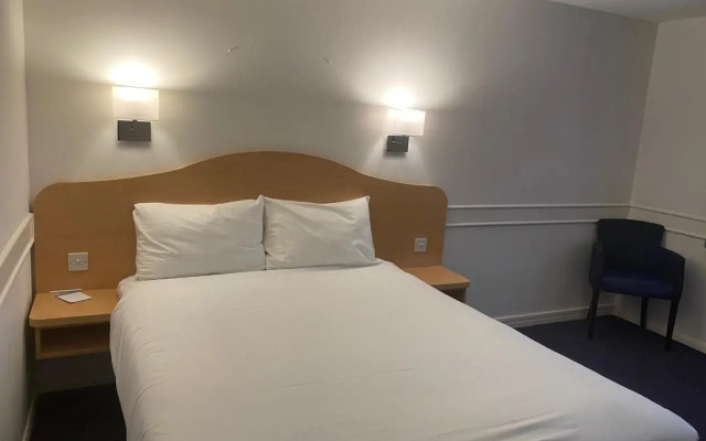 Days Inn Michaelwood M5