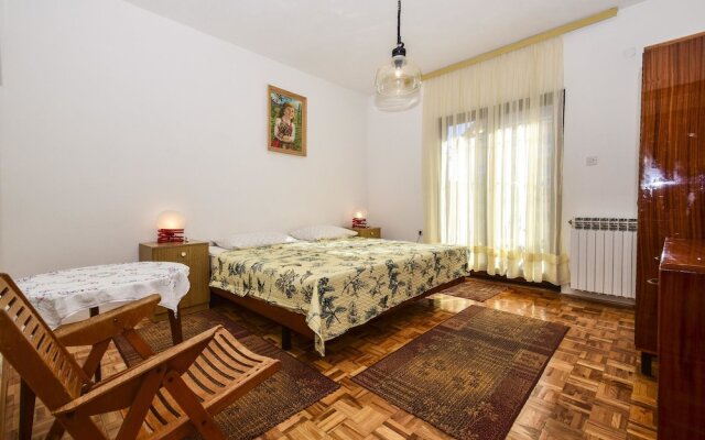 Apartments Milenko / Three Bedrooms A2