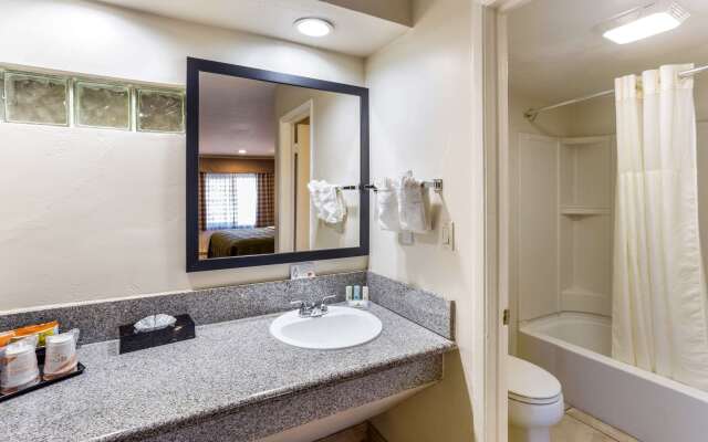 Quality Inn Escondido San Diego North County