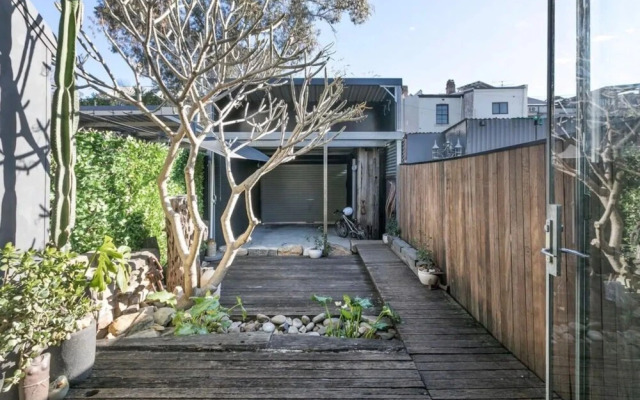 Spacious Modern Terrace House With Free Parking