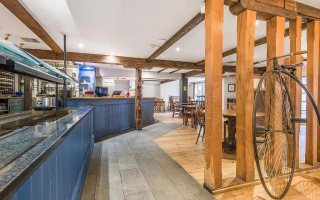 The Walhampton Arms