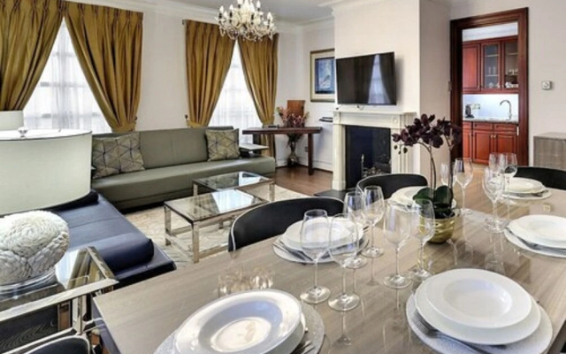 Carlton Court - Mayfair