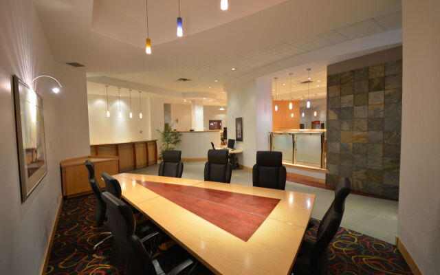 iHOTEL & Conference Center Red Deer