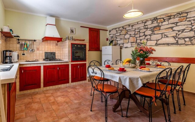Amazing Home in Medulin With Wifi and 4 Bedrooms