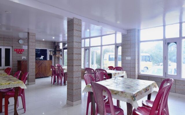 OYO 22620 Orchard Resorts