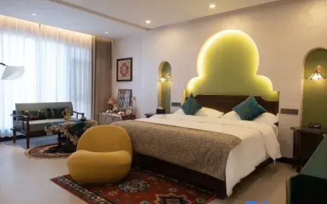 Yining Floating Life Homestay (Yining Airport & Railway Station Branch)
